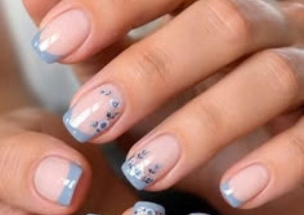 Short wedding nail ideas with a delicate blue accent